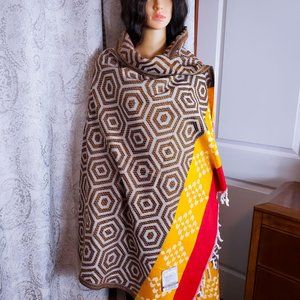 Ladies Reversible Wrap/Shawl/Throw
